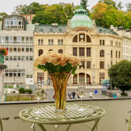 Golden Lamb Szálloda Karlovy Vary
