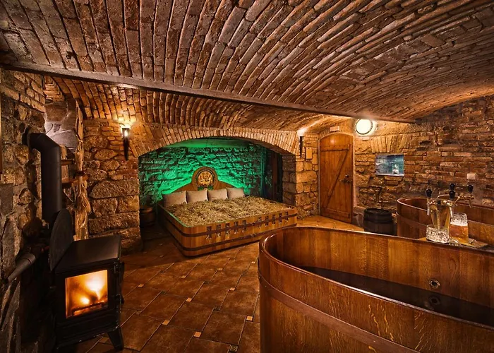 Hotel Golden Lamb 4*